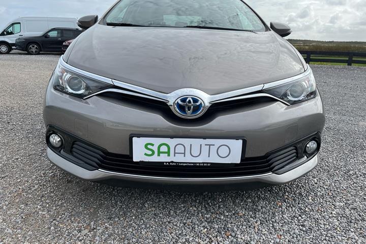 undefined Toyota Auris fra 2015