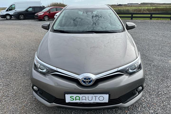 undefined Toyota Auris fra 2015