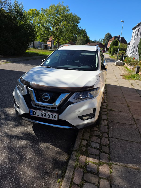 Nissan X-Trail DIG-T 163 SUV 2WD 6 M/T