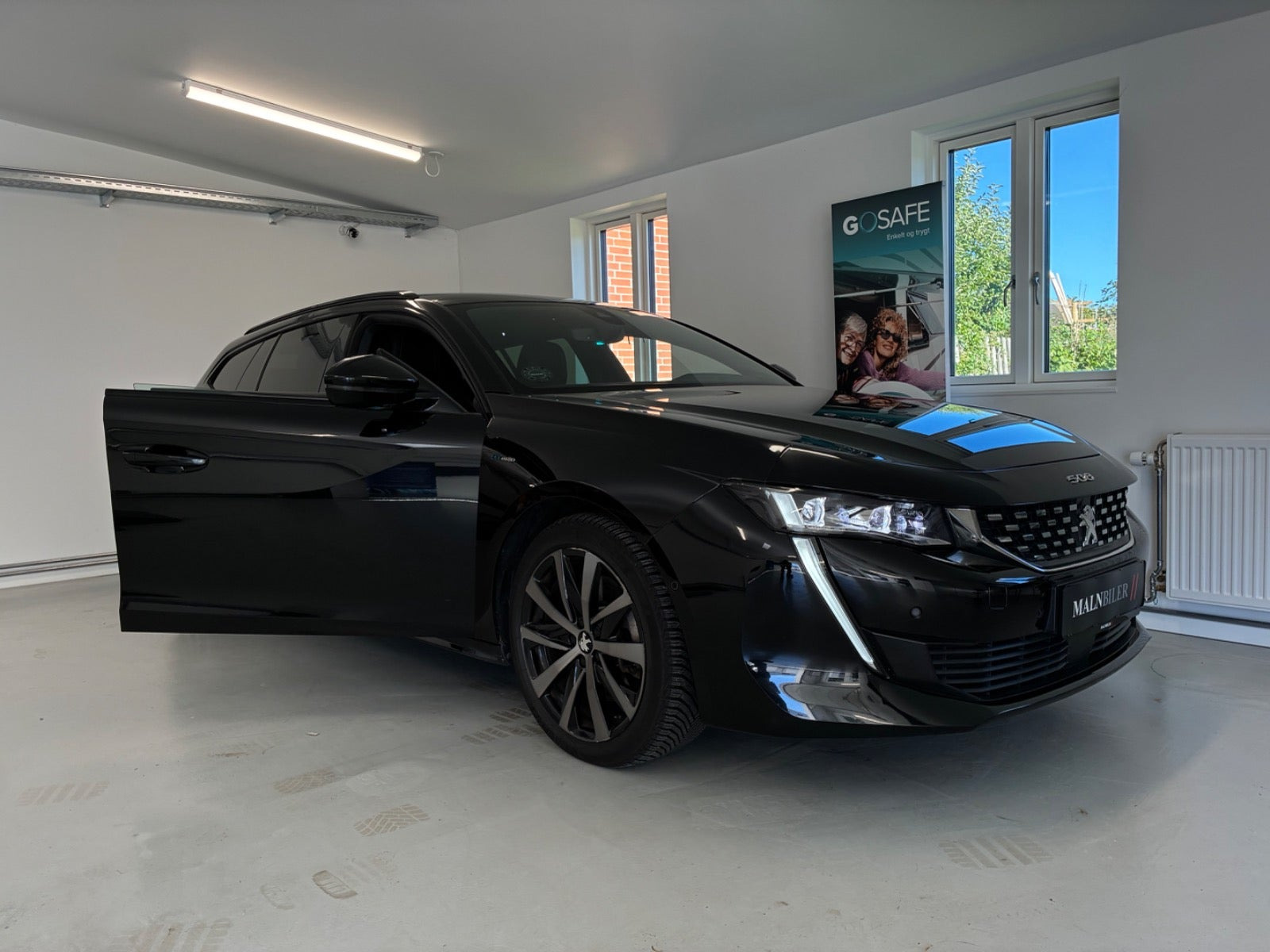 Sort Peugeot 508 fra 2020