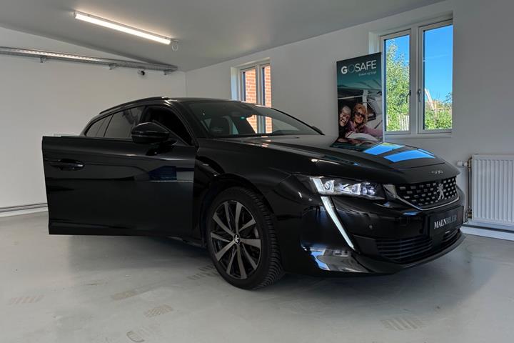 Sort Peugeot 508 fra 2020