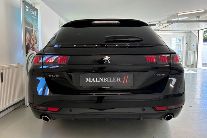 Sort Peugeot 508 fra 2020