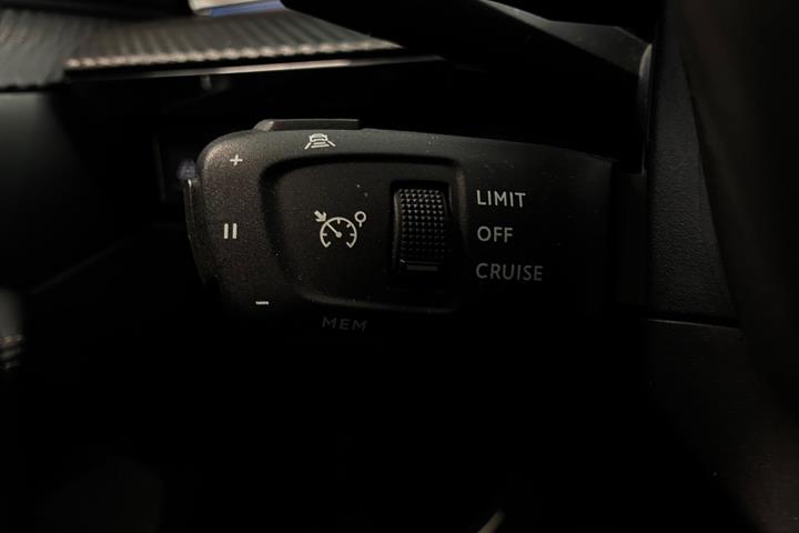 Sort Peugeot 508 fra 2020