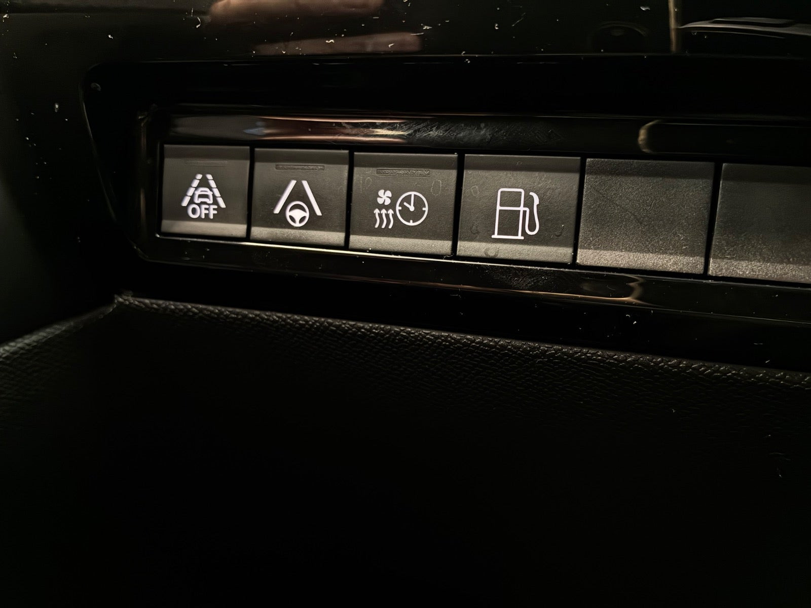 Sort Peugeot 508 fra 2020
