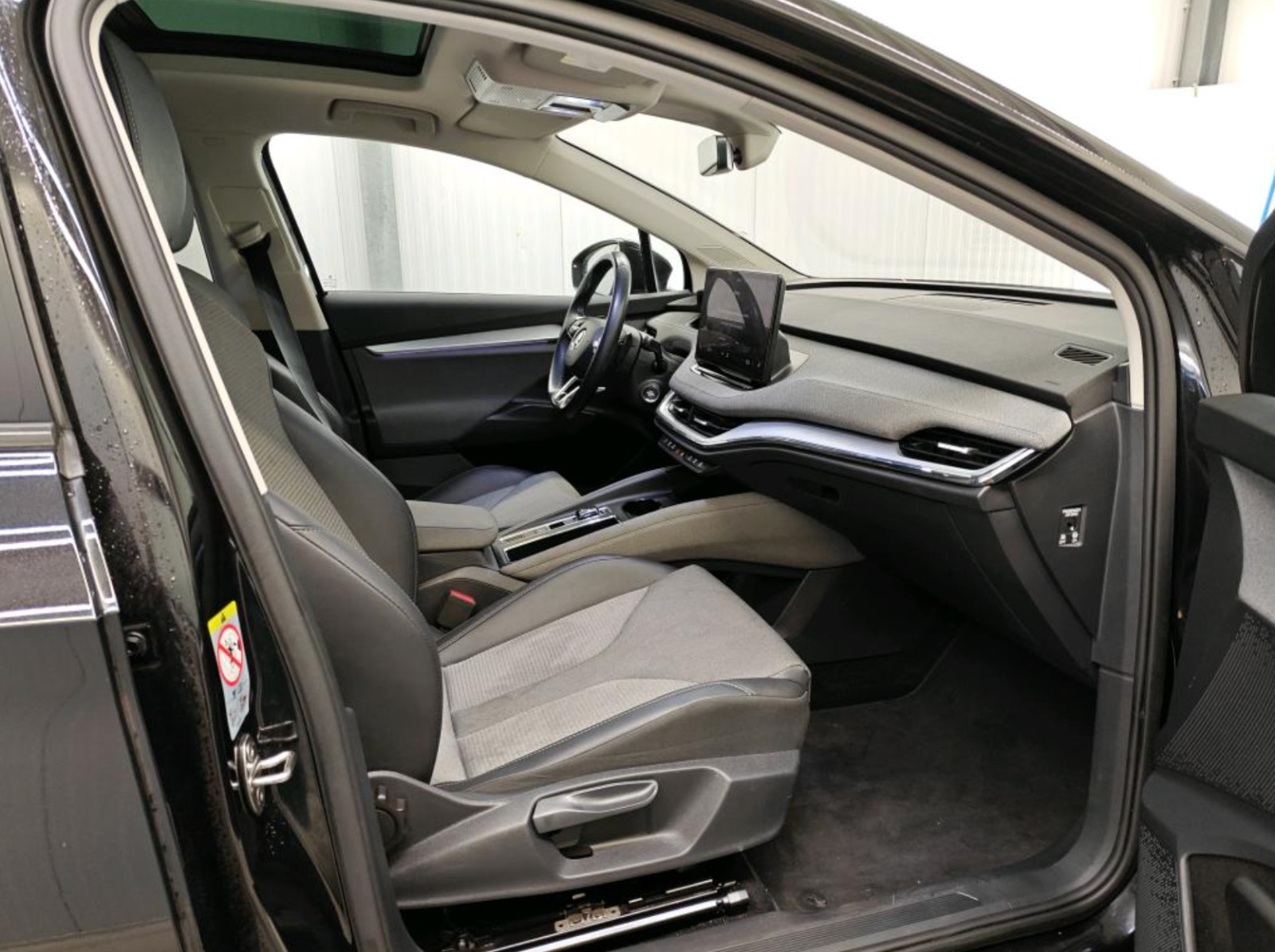Sort Skoda Enyaq fra 2021