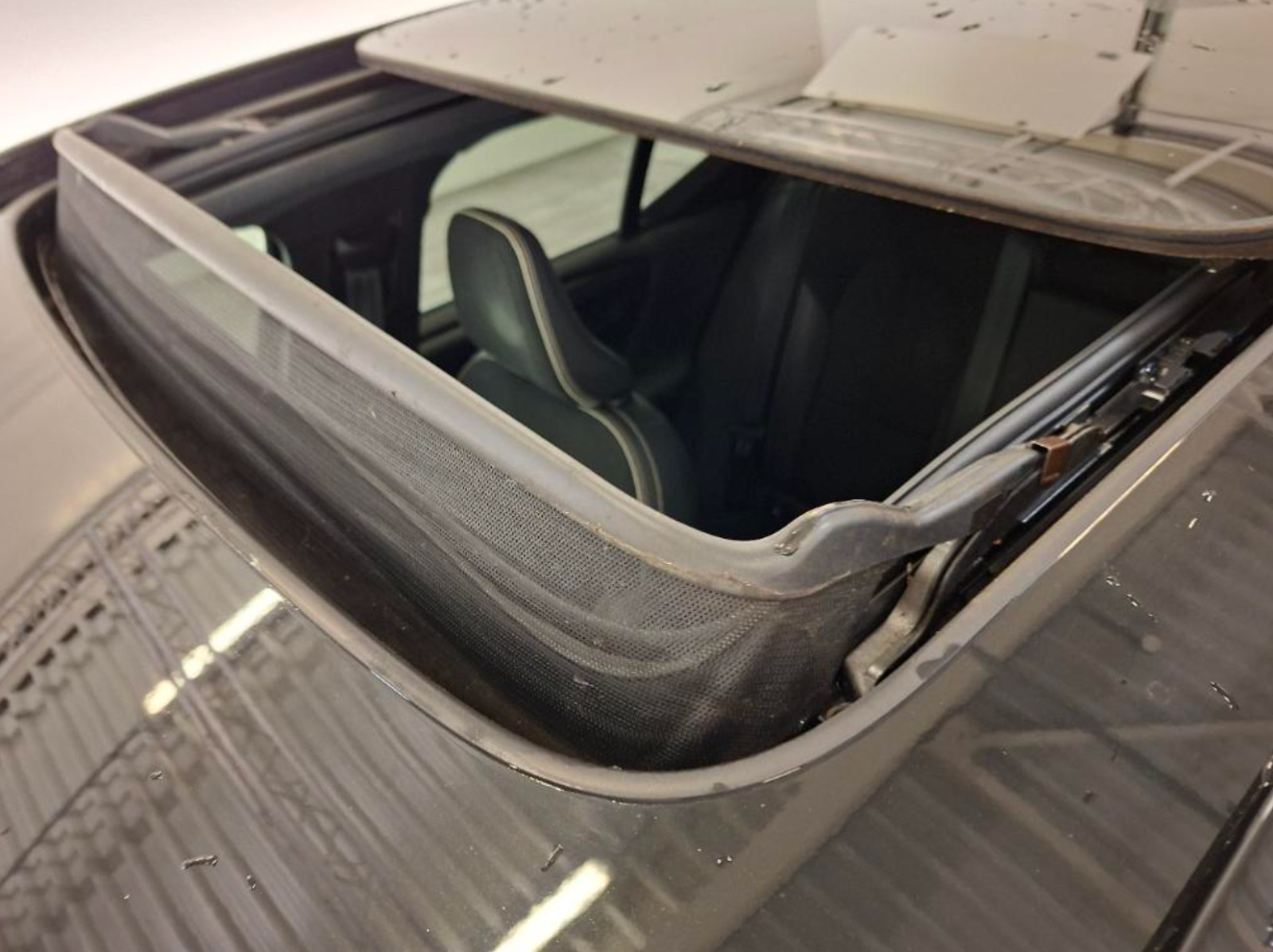 Gul Volvo XC40 fra 2021