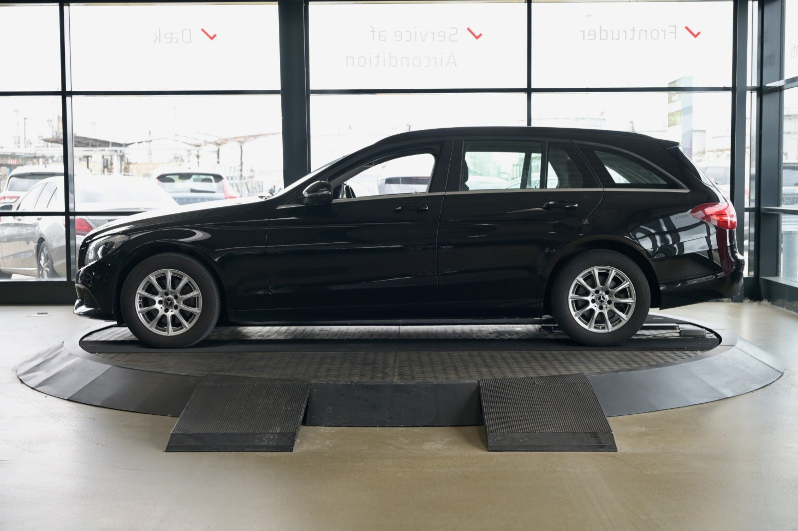 Sort Mercedes C220 d fra 2018