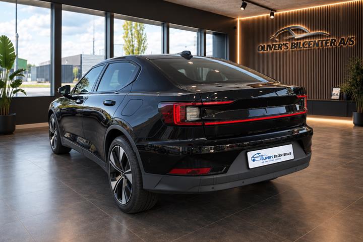 Sort Polestar 2 fra 2023