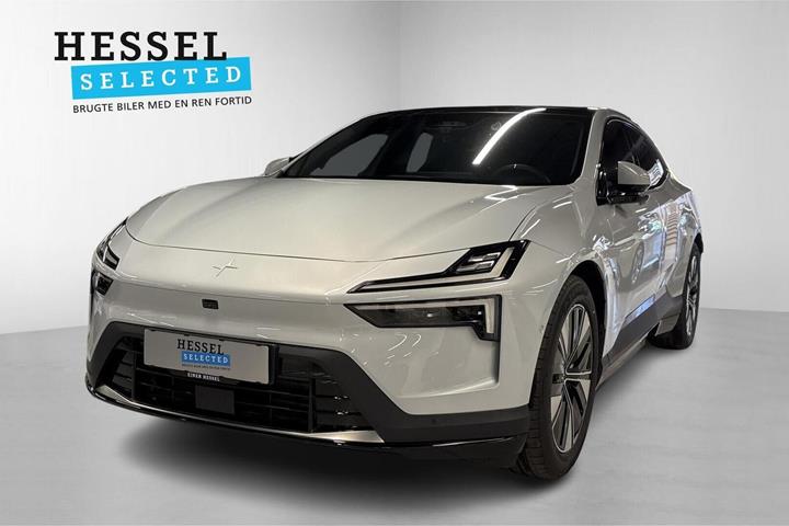 Hvid Polestar 4 fra 2026 set udefra