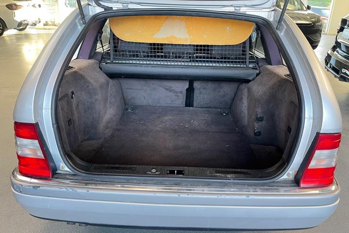 undefined Mercedes C230 fra 1996