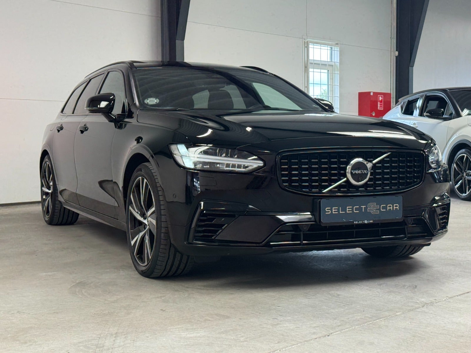 Sort Volvo V90 fra 2023