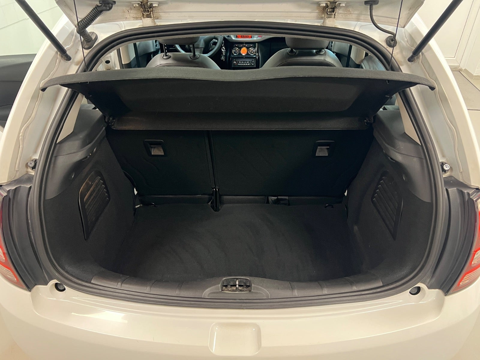 Hvid Citroën C3 fra 2016