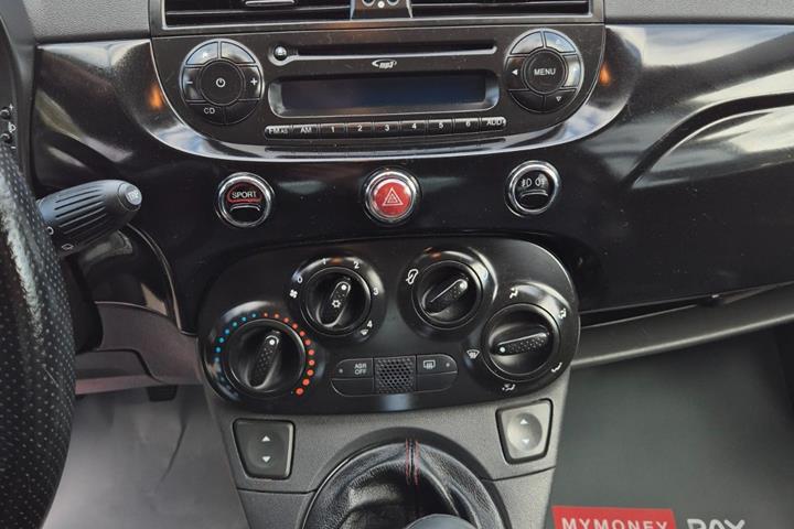 Grøn Fiat 500 fra 2008
