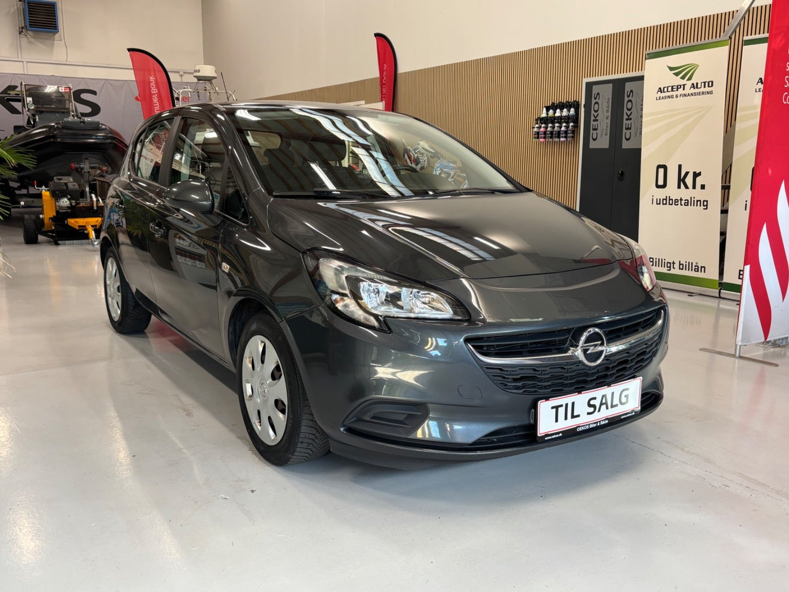 Grå Opel Corsa fra 2018