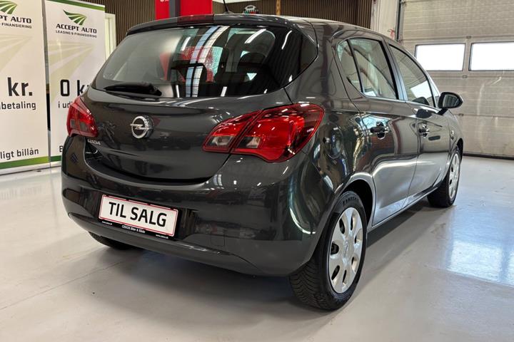 Grå Opel Corsa fra 2018