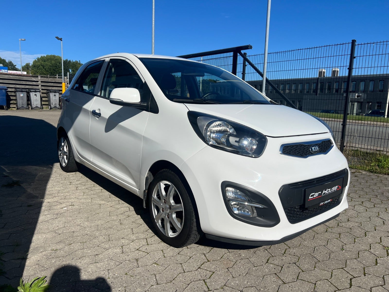 Hvid Kia Picanto fra 2013
