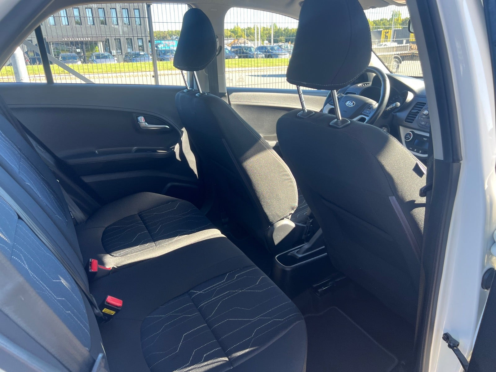 Hvid Kia Picanto fra 2013
