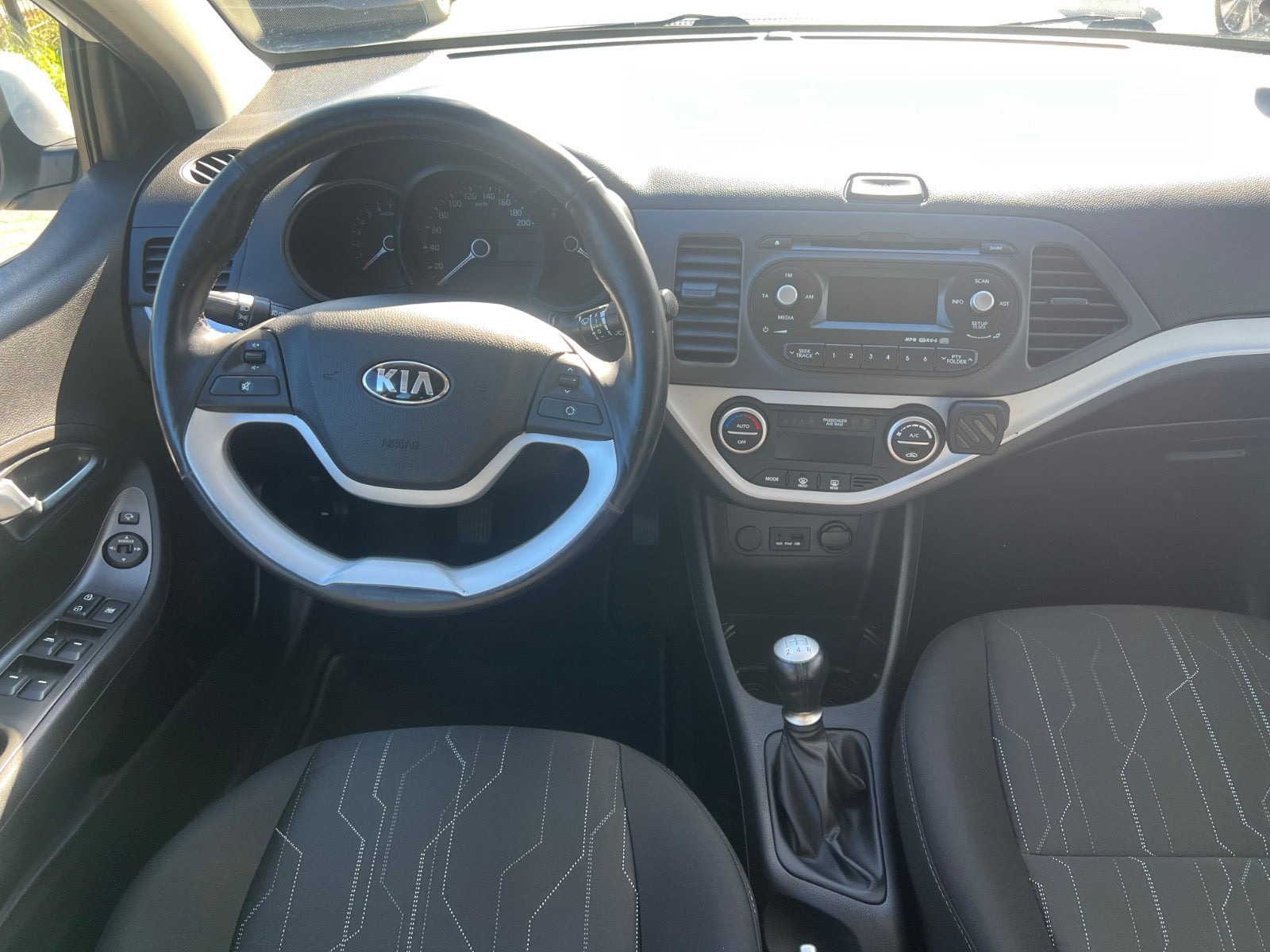 Hvid Kia Picanto fra 2013