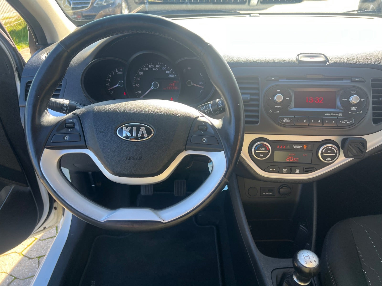 Hvid Kia Picanto fra 2013