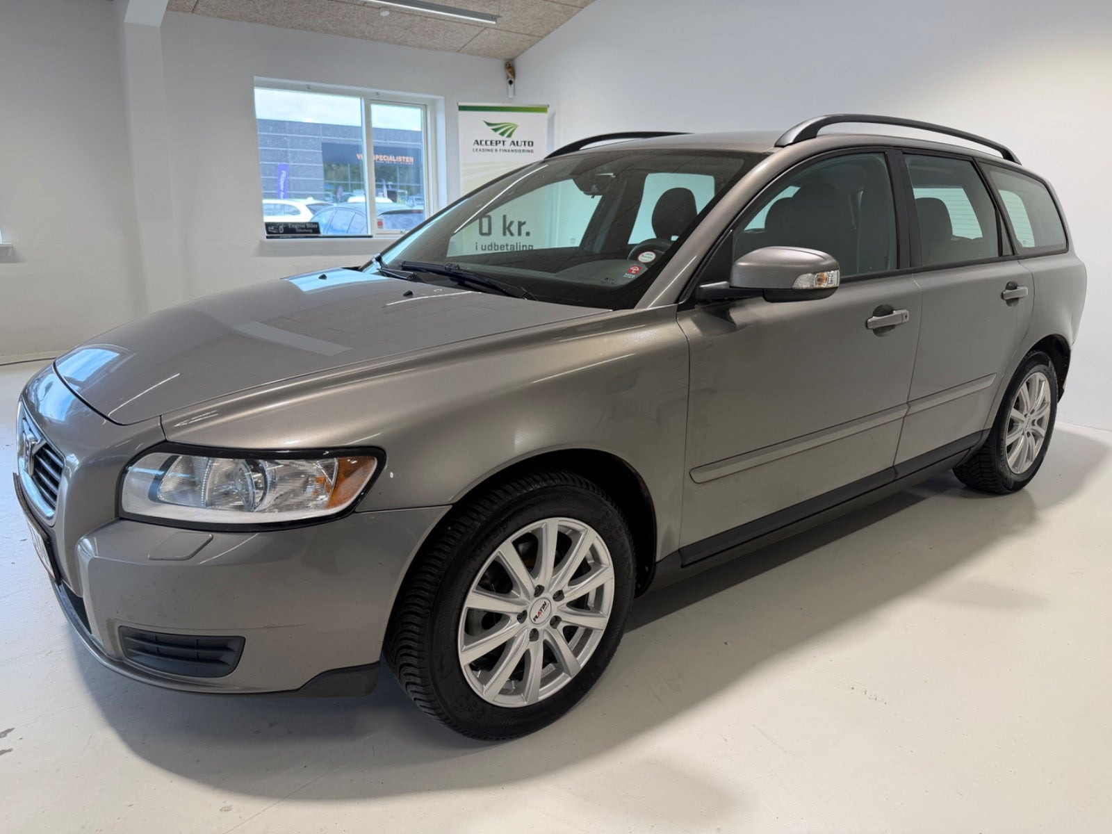 Sølv Volvo V50 fra 2009