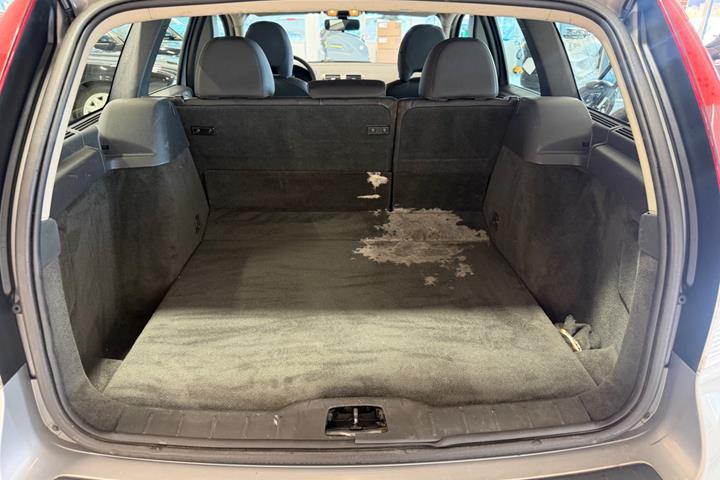 Sølv Volvo V50 fra 2009