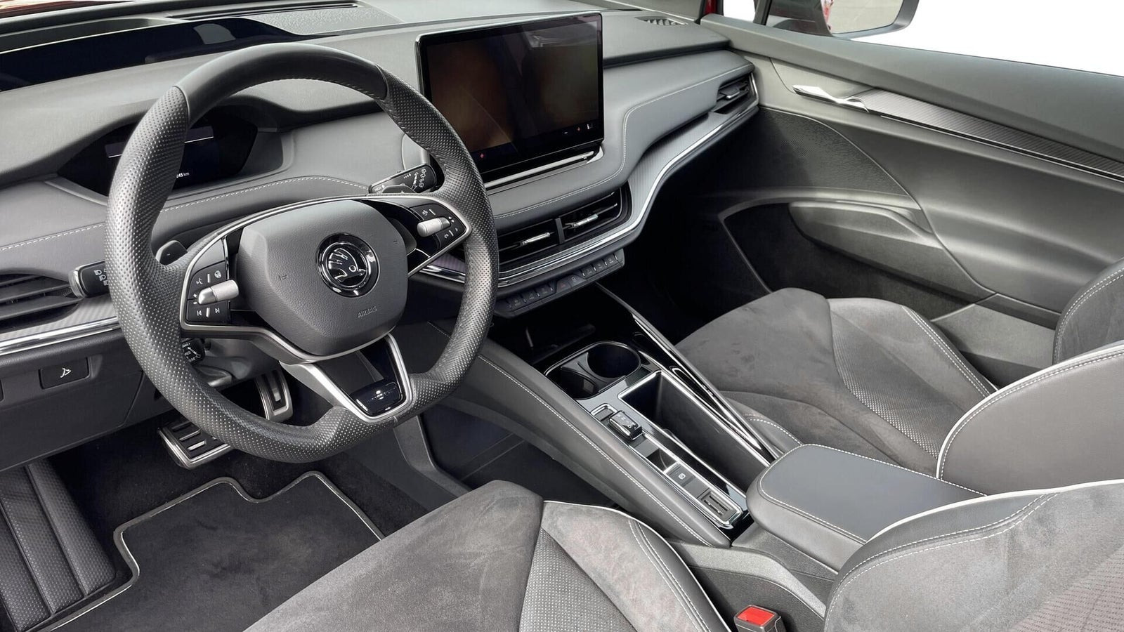 Rød Skoda Enyaq fra 2024
