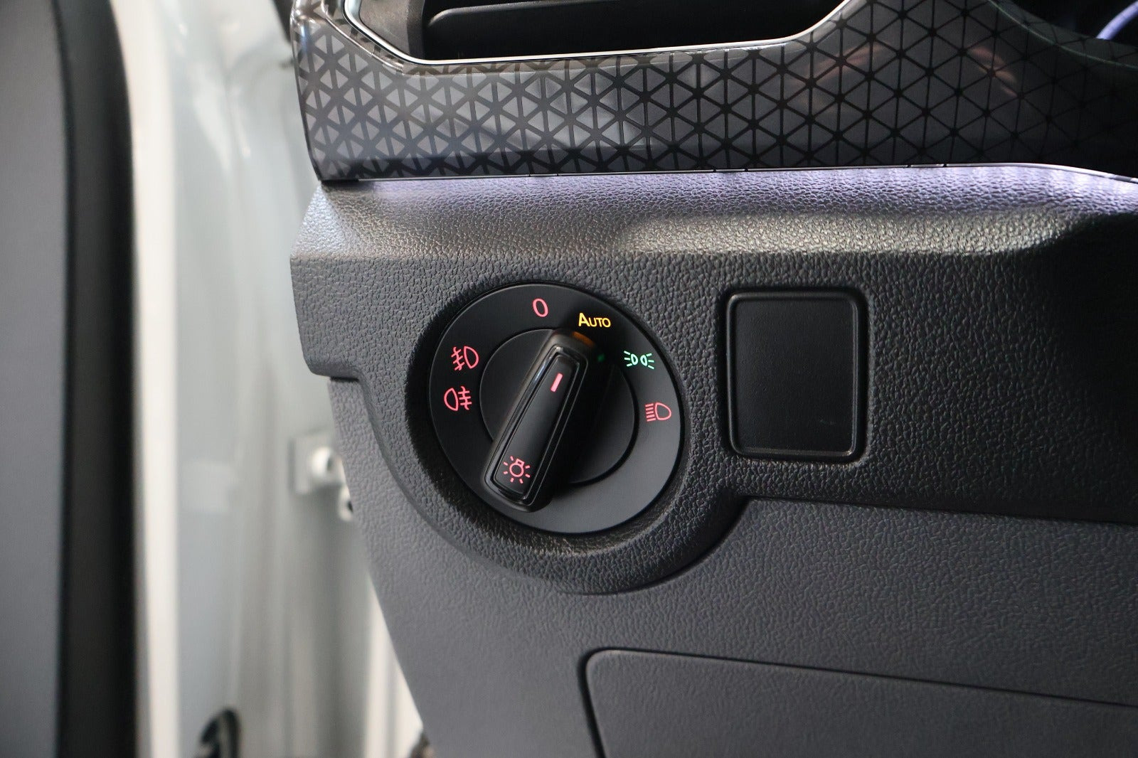 Hvid VW T-Cross fra 2021
