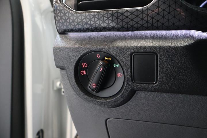 Hvid VW T-Cross fra 2021