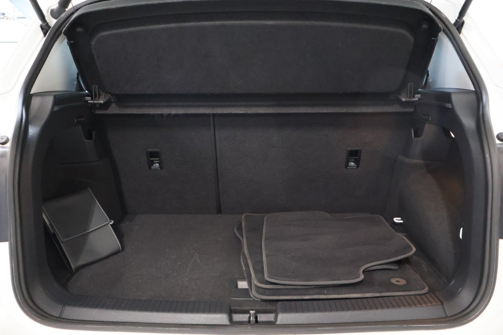 Hvid VW T-Cross fra 2021