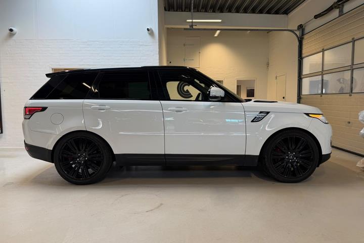 Hvid Land Rover Range Rover sport fra 2017