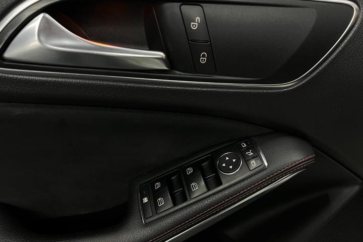 undefined Mercedes A45 fra 2013