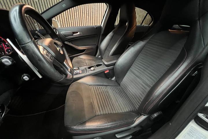 undefined Mercedes A45 fra 2013