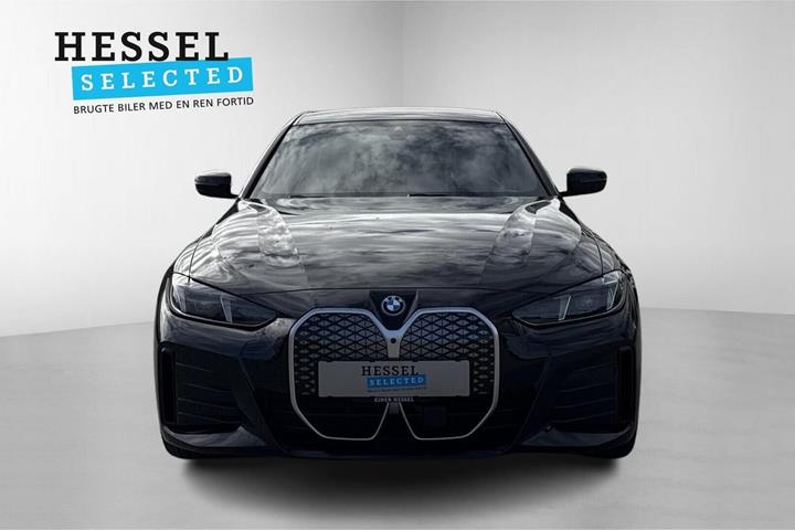Sort BMW i4 fra 2025