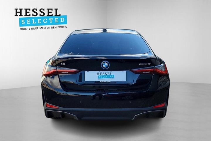 Sort BMW i4 fra 2023