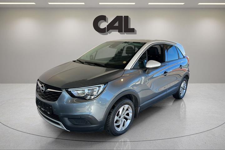 Grå Opel Crossland X fra 2018 set udefra