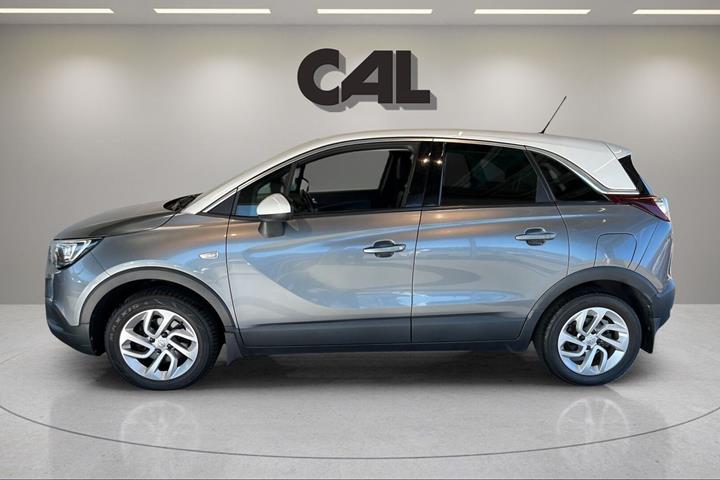 Grå Opel Crossland X fra 2018