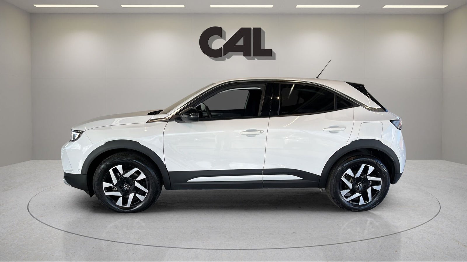 Hvid Opel Mokka-e fra 2024
