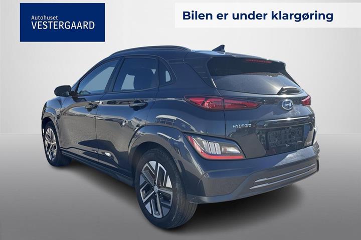 Grå Hyundai Kona fra 2023