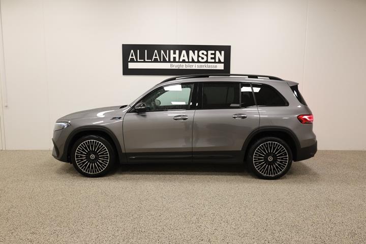 Sort Mercedes EQB350 fra 2022