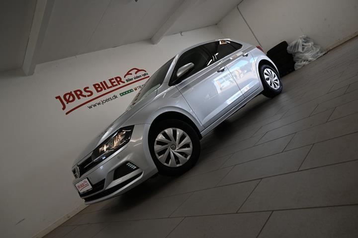 Sølv VW Polo fra 2018