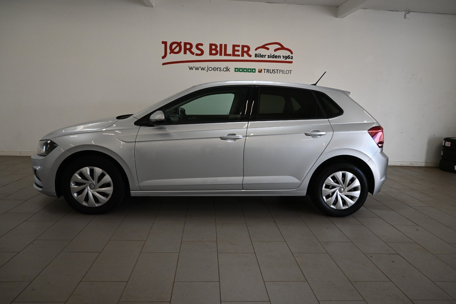 Sølv VW Polo fra 2018