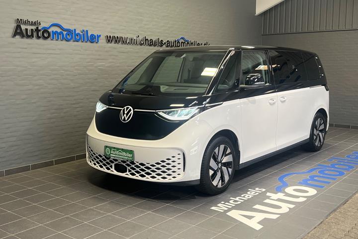 Hvid VW ID.Buzz fra 2025 set udefra