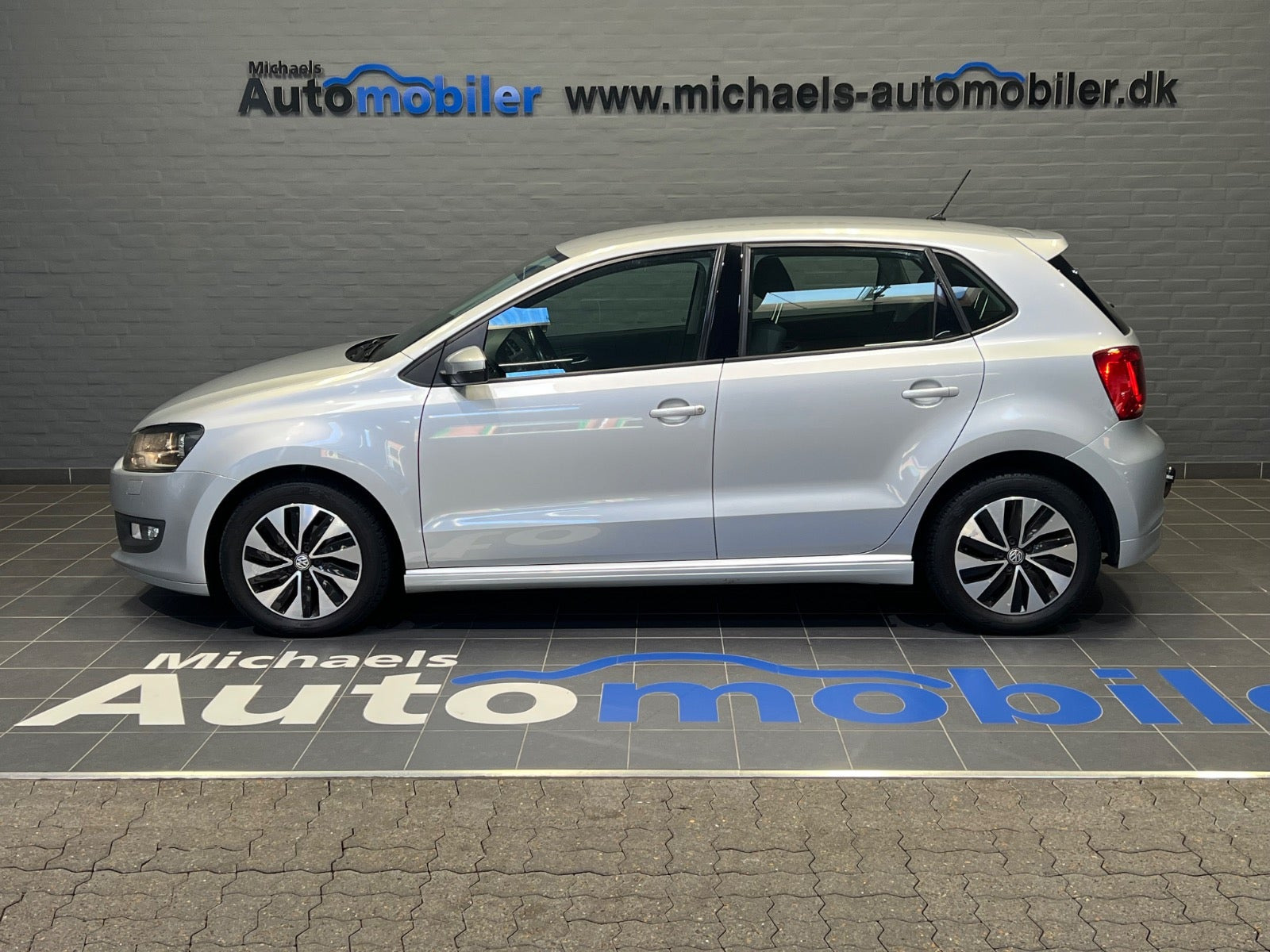 Sølv VW Polo fra 2017