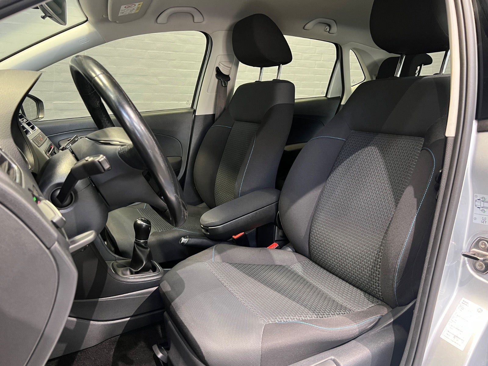 Sølv VW Polo fra 2017