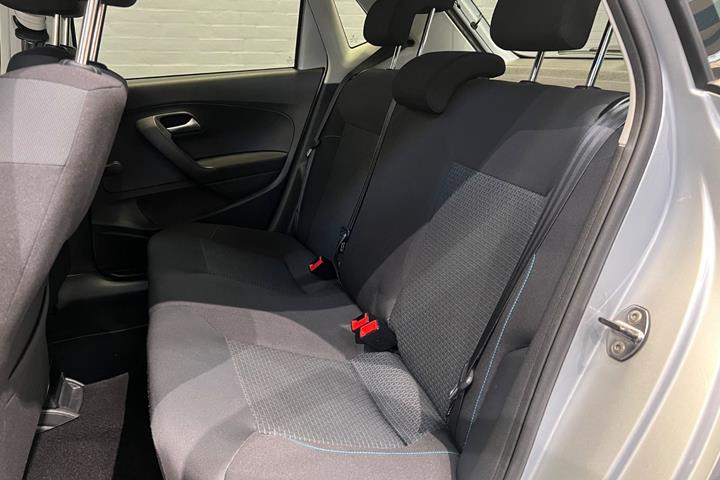 Sølv VW Polo fra 2017