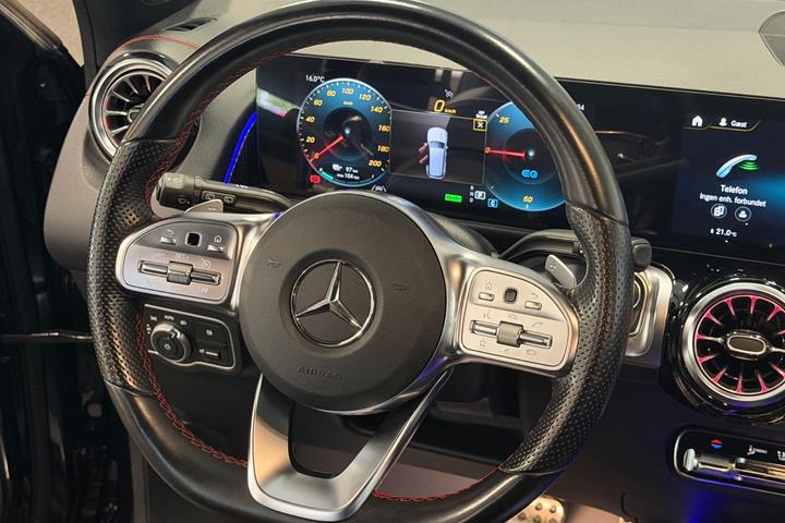 Sort Mercedes EQB250+ fra 2023