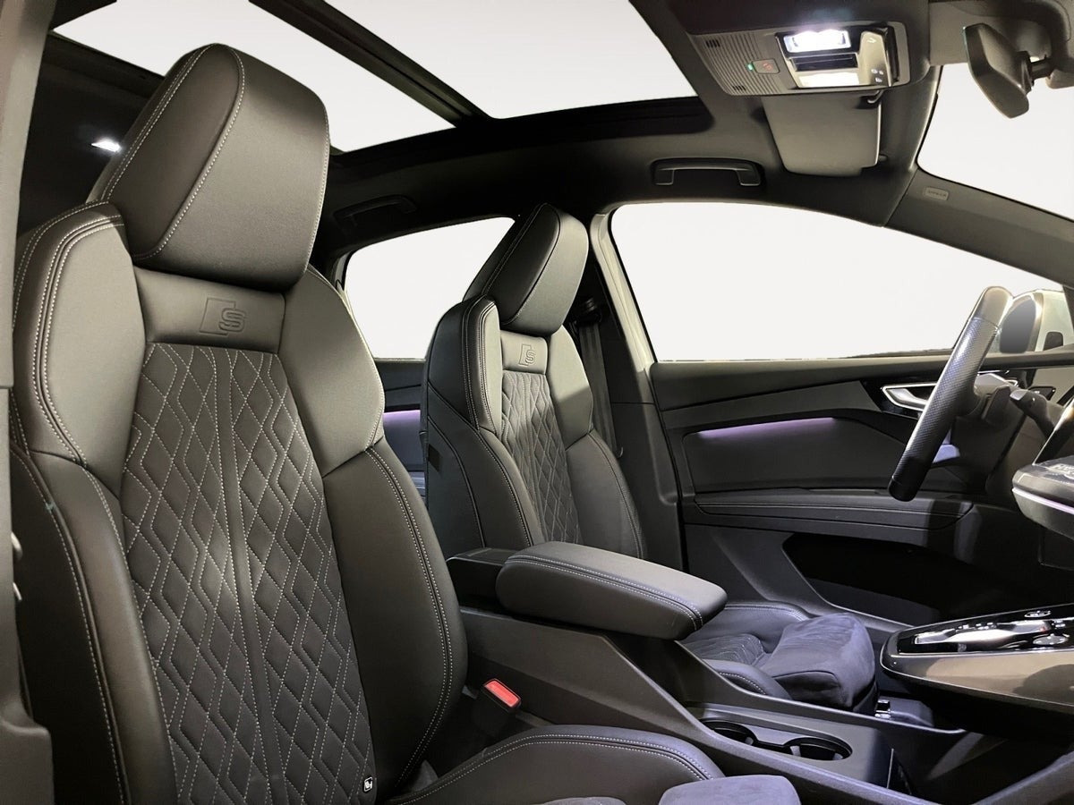 Hvid Audi Q4 e-tron fra 2022