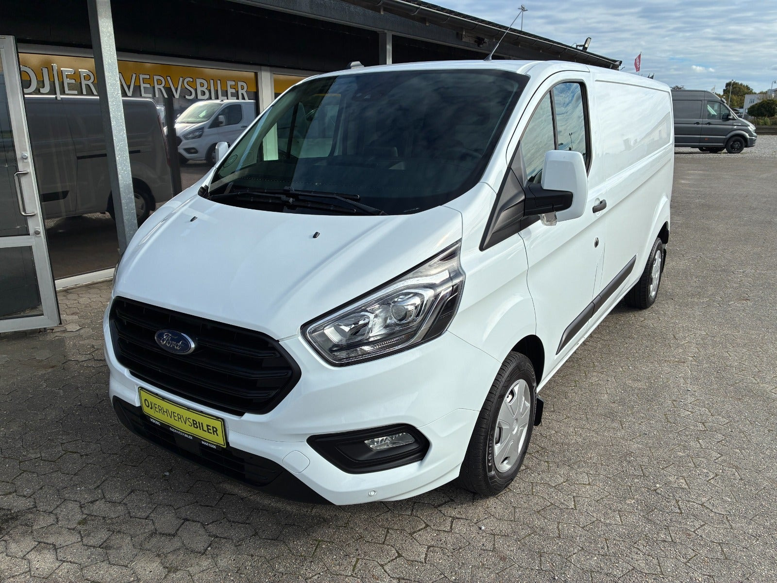 Hvid Ford Transit Custom 300 L2 fra 2021