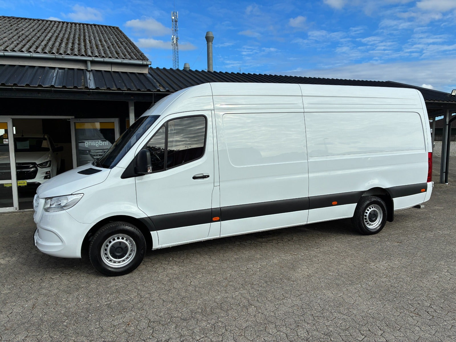 Mercedes Sprinter 317 2,0 CDi A3 Kassevogn aut. RWD