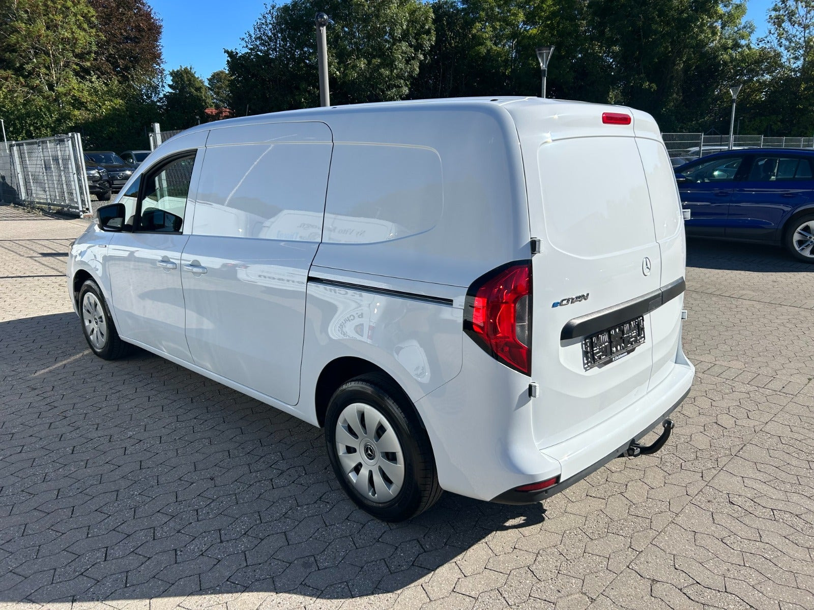 Hvid Mercedes eCitan fra 2025